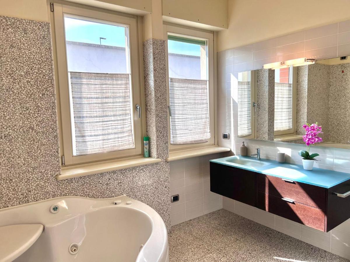 Отель Bergamoinhouse Экстерьер фото
